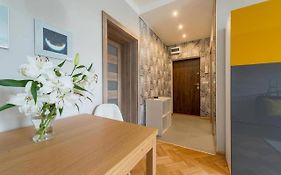 Modern&Cozy Apartment in Central location